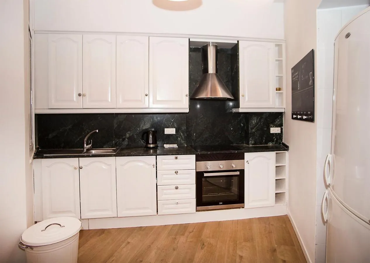 Mai & Maud Ronda Apartment Barcelona Spain