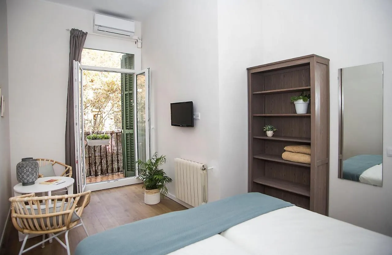 Mai & Maud Ronda Apartment Barcelona