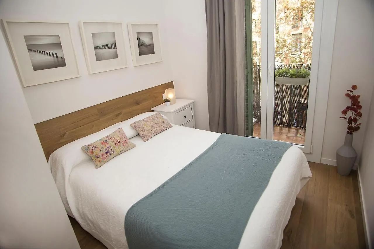 Mai & Maud Ronda Apartment Barcelona