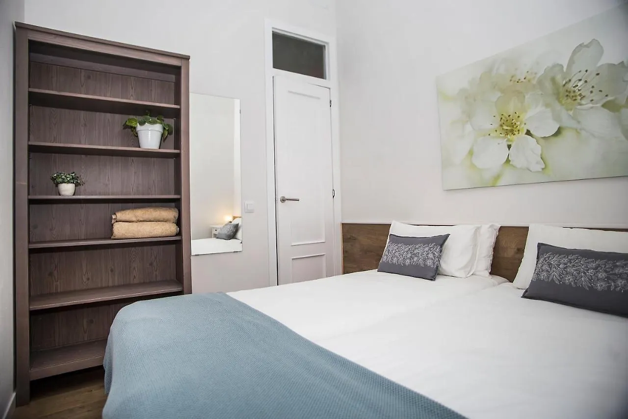 Mai & Maud Ronda Apartment Barcelona Spain